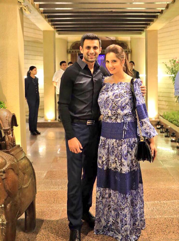 Recent Click Of Shoaib Malik & Sania Mirza In Dubai - Cricket Images ...