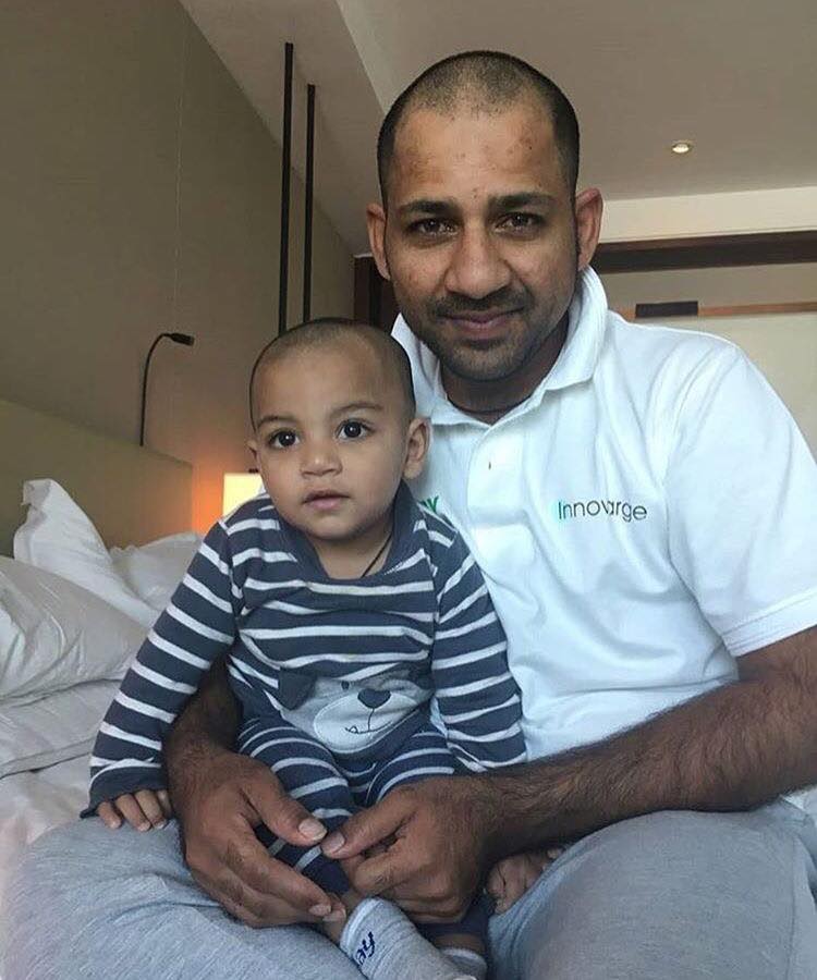 Sarfraz Ahmed With His Son