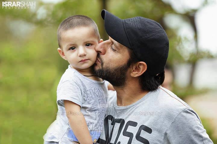 Shahid Afridi With Asmara Afirdi