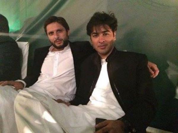Shahid Afridi With Shehzad Roy At Event Youm-e-Shuhada