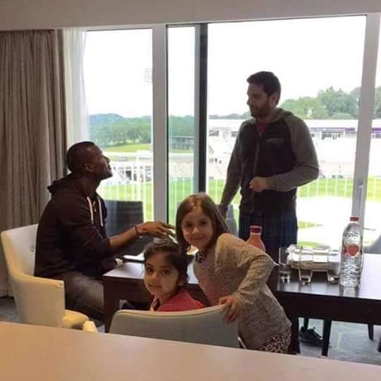 Shahid Afridi & Daughters With Sammy