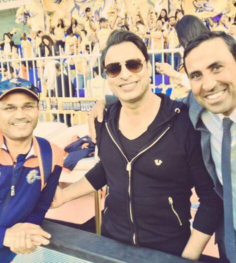 Shoaib Akhtar With Sehwag & Younis Khan In T10 Final