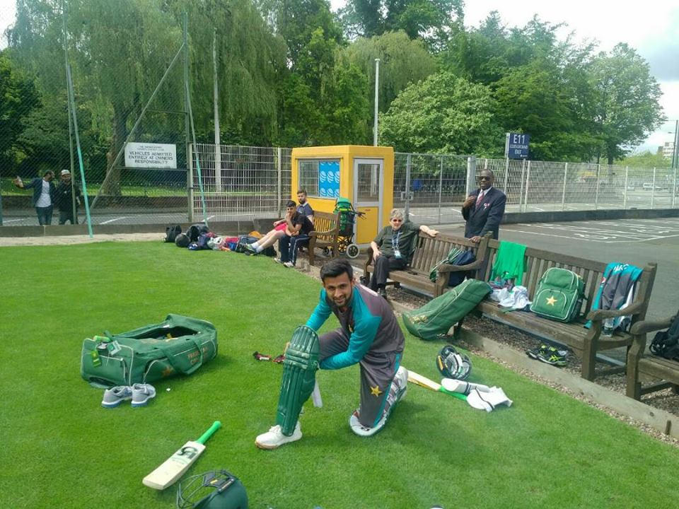Shoaib Malik Doing Practice In England