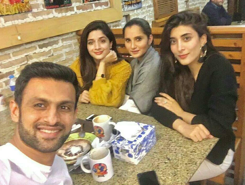 Shoaib Malik & Sania Mirza With Mawra, Urwa In Lahore