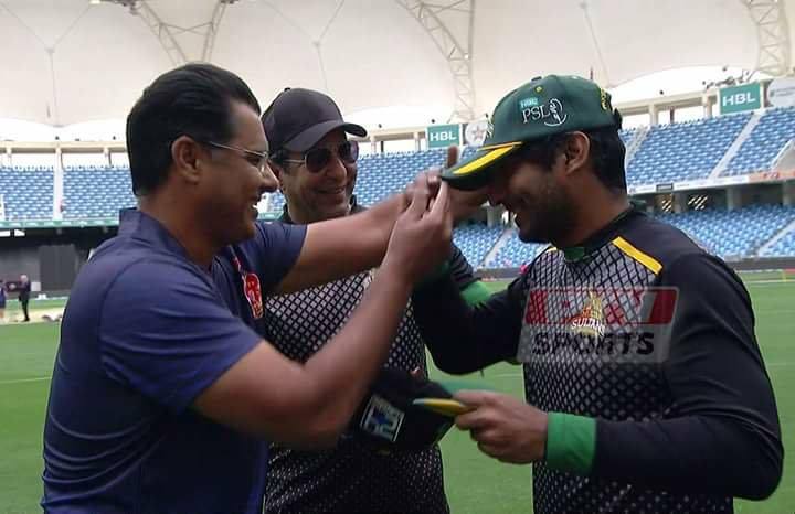 Too Much Class In One Picture