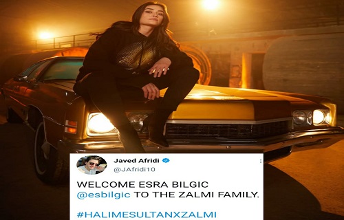 Turkish Actress Esra Bilgic Welcomed By Javed Afridi To Zalmi Family