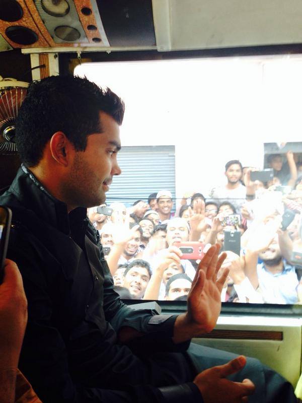 Umar Akmal Fan Following