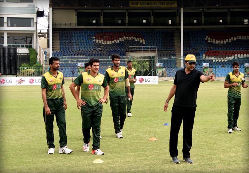 Wasim Akram Training Young bowler At PCB Training Camp