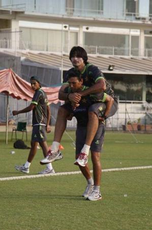 Younis Khan Doing Some Extra Practice