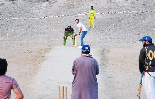 Younis Khan Playing Tape Ball Cricket In Mohmand Agency