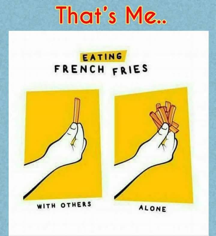 Akailay khanay ka maza hi apna hai