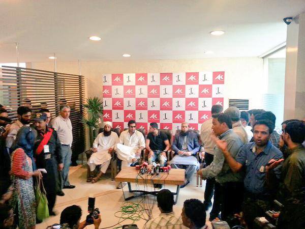 Amir Khan And Wasim Akram At Launch Of King Fist‬ Jay Dot Perfume