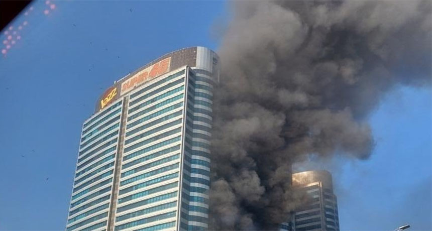Centaurus Mall Catches Fire in Islamabad