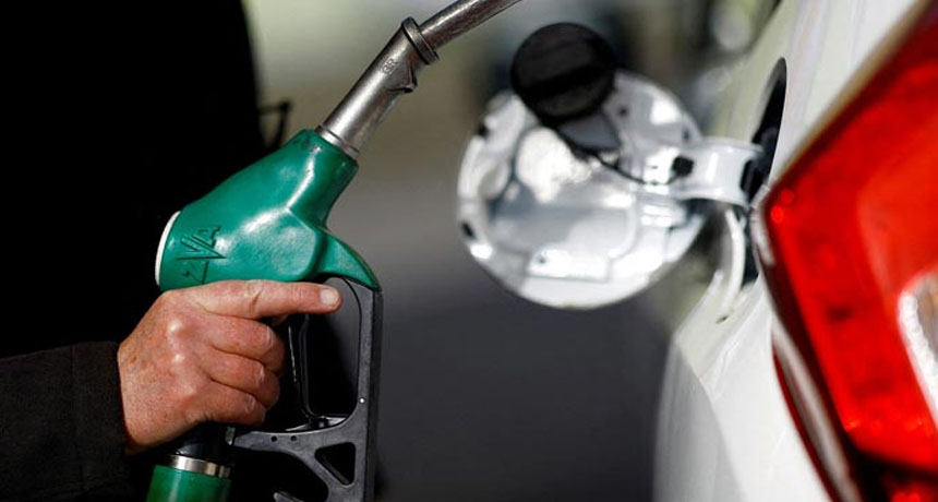 Govt Announces Decrease in Petrol Price by Rs 14