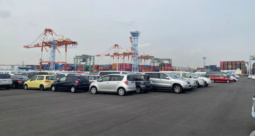 Pakistanis Spend $81.4 Million on Imported New and Used Cars
