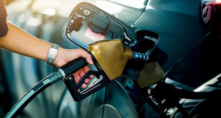 Petrol Prices Increased By Rs 4.8 Per Litre in Pakistan