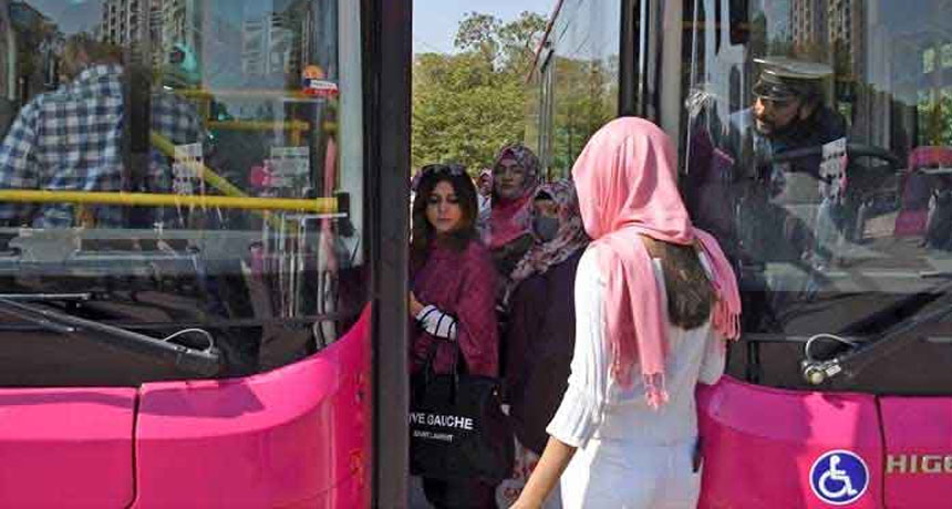 Sindh Govt To Introduce Pink Taxi For Women