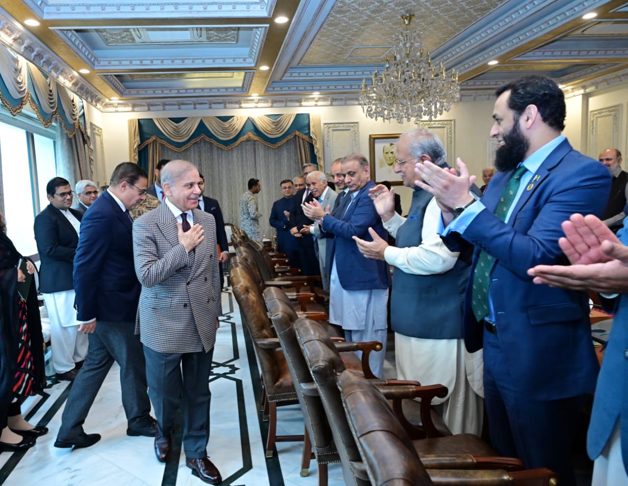 Standing ovation for PM Shehbaz Sharif as the Cabinet honors