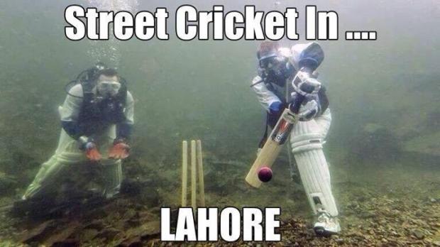 Street Cricket In Lahore
