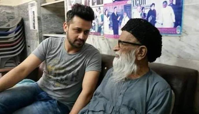 Atif Aslam visited Edhi center to meet with symbol of humanity Edhi Sahab