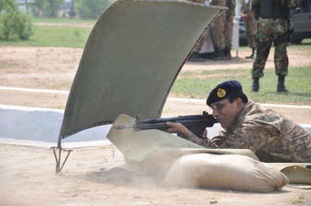 General Kayani firing at Army Firing Range at Jhelum