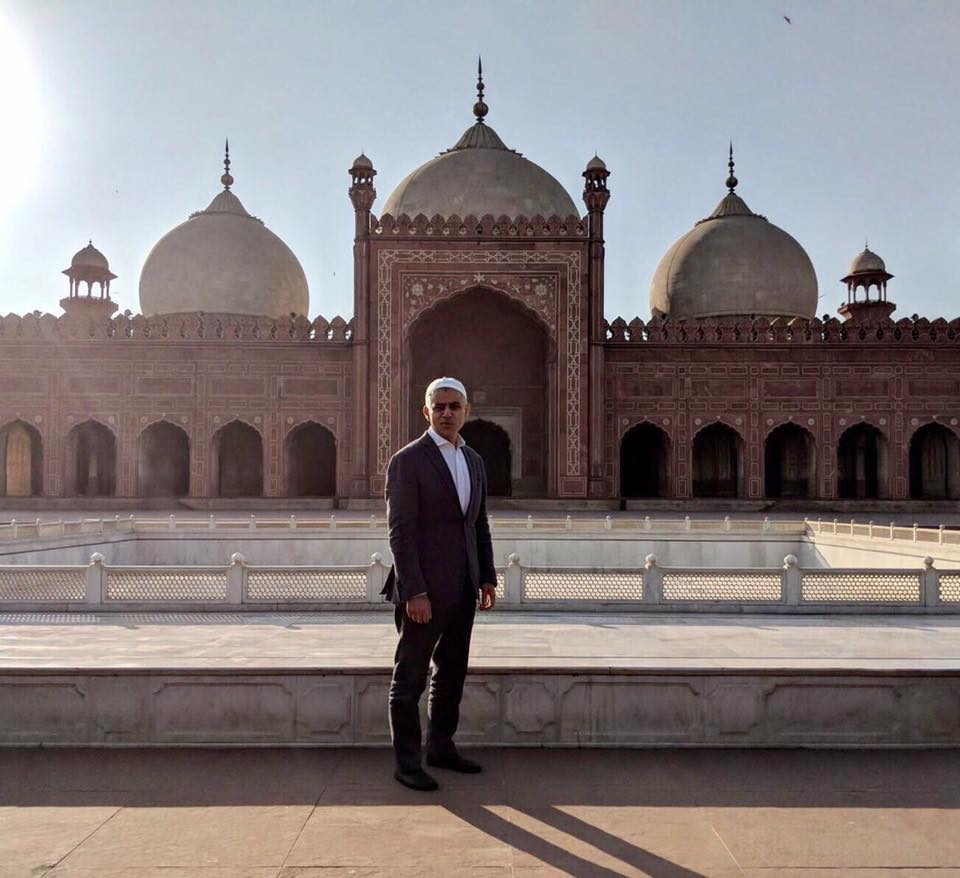 London Mayor Sadiq Khan At Badshahi Mosque In Lahore