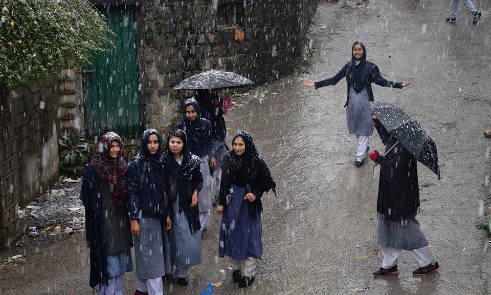Margalla Hills receive first snowfall after 10 years
