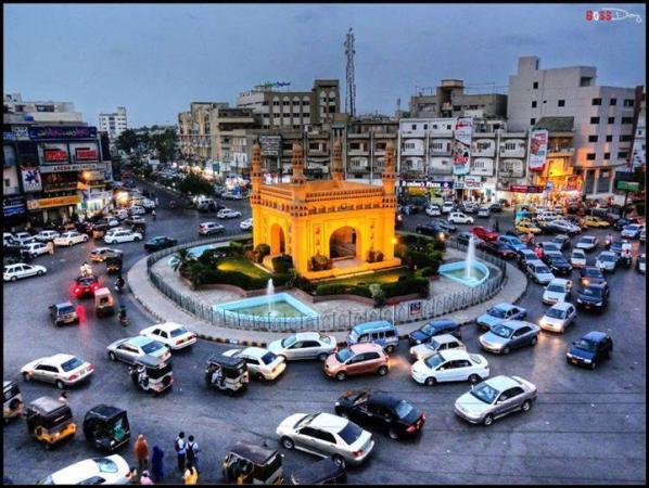 Minar Chowrangy, Bahadurabad Karachi
