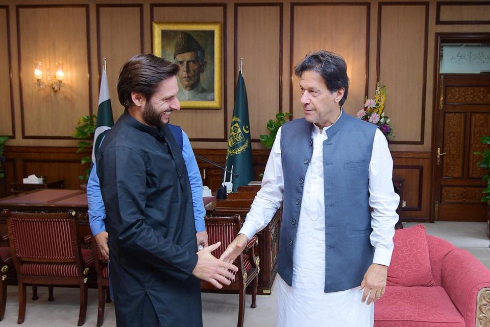 Shahid Afridi Meets PM Imran Khan To Discuss Public Welfare Projects