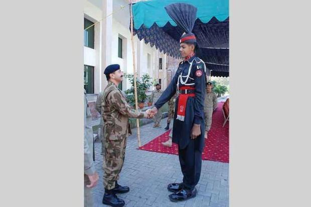 Tallest Soldier of Pakistan Army