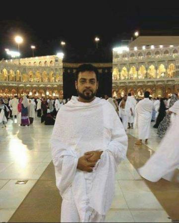 Dr.Amir Liaquat In haram shareef during umrah on Eid