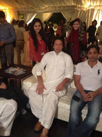 Imran Khan & Shoaib Akhter spotted in a Private Party
